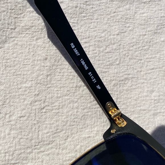 Like new polarized Clubmaster Ray Ban sunglasses - Picture 4 of 8